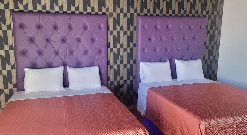 هتل Maquiavelo Solo Adultos