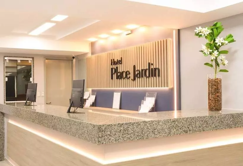 Hotelli Place Jardin