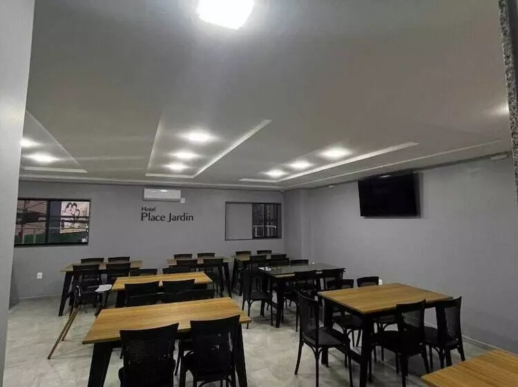 Hotelli Place Jardin