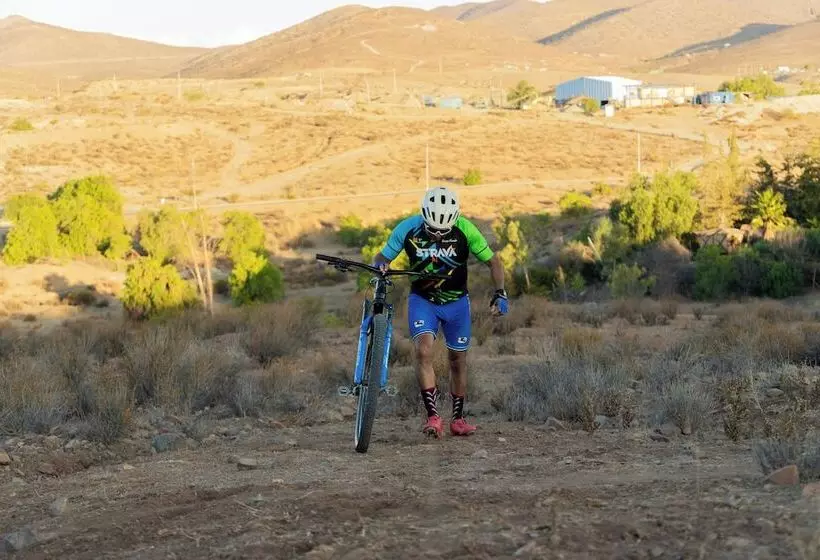 Hotelli Y Restaurant Doña Rode