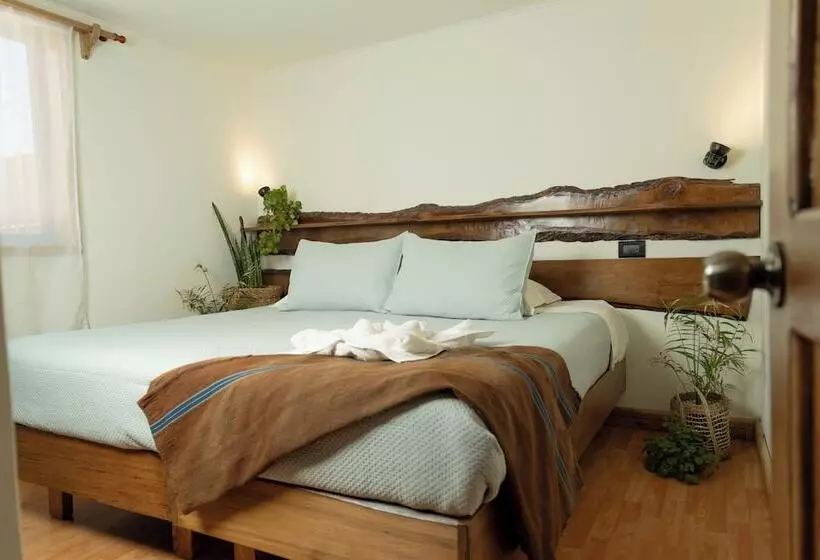 Hotelli Y Restaurant Doña Rode