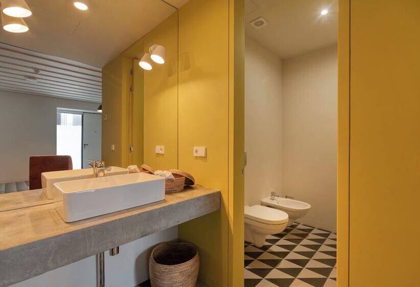 Manifest Restaurant And Hotel Gyumri