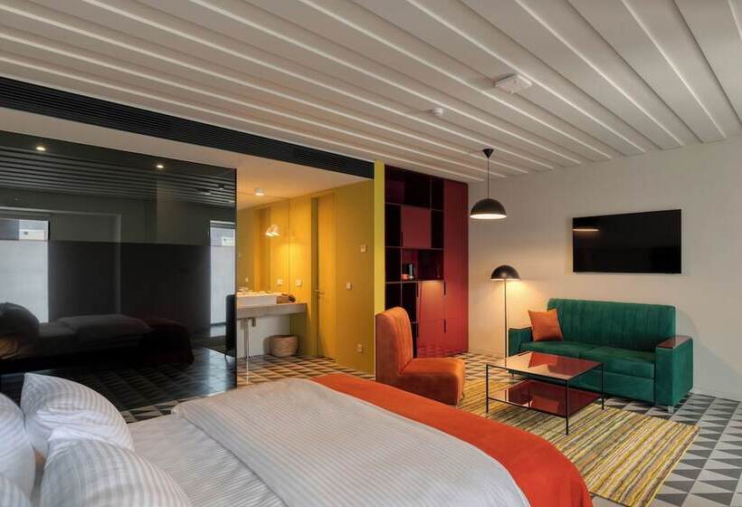 Manifest Restaurant And Hotel Gyumri