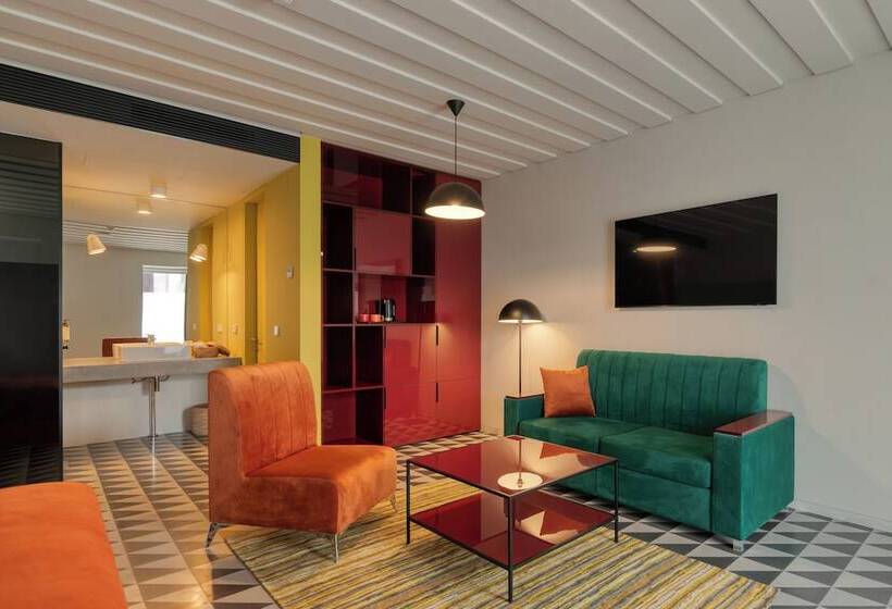 Manifest Restaurant And Hotel Gyumri