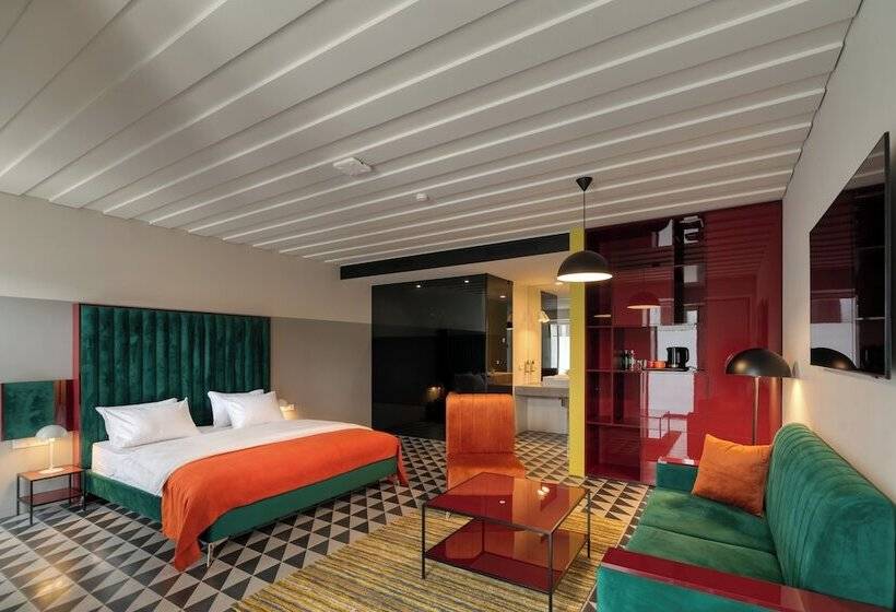 Manifest Restaurant And Hotel Gyumri