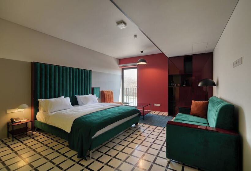 Manifest Restaurant And Hotel Gyumri