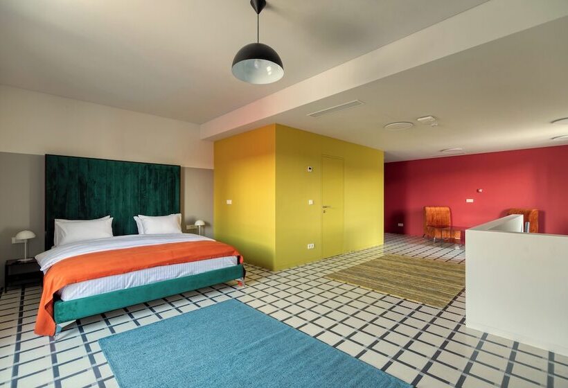 Manifest Restaurant And Hotel Gyumri