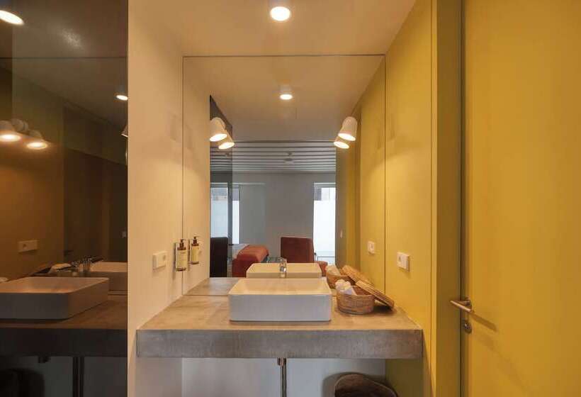 Manifest Restaurant And Hotel Gyumri