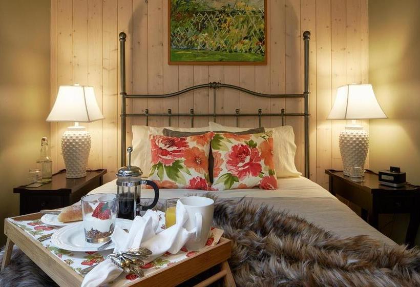 Bed and Breakfast Hedgerow House