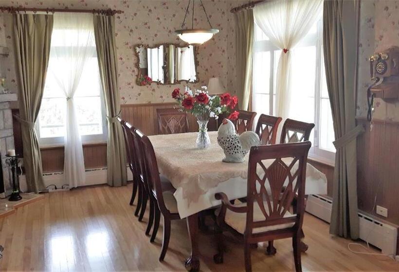 Bed and Breakfast Auberge Gite Maison Des Lilas