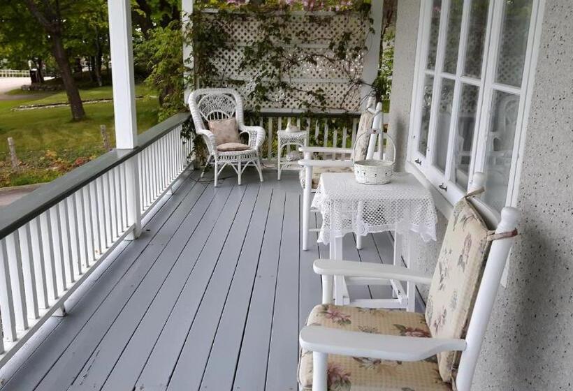 Bed and Breakfast Auberge Gite Maison Des Lilas