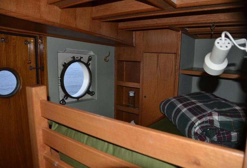 Bed and Breakfast Swept Away Inn