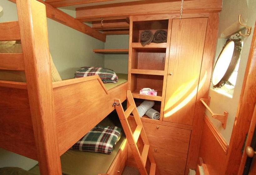 Bed and Breakfast Swept Away Inn