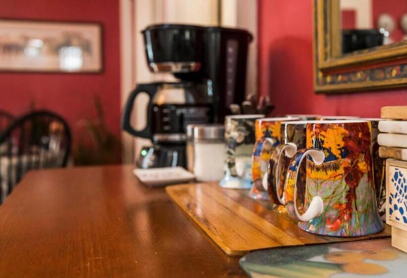 مبيت وإفطار The Inn On Bay