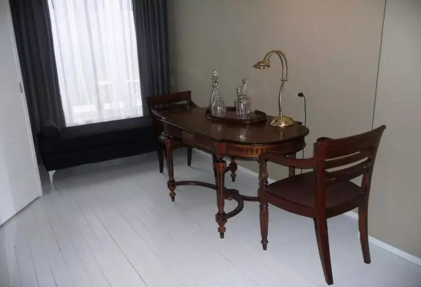 Bed & Breakfast Westviolet