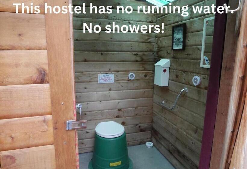 Hi Athabasca Falls   Hostel