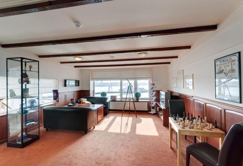 Hotel De Boegschroef