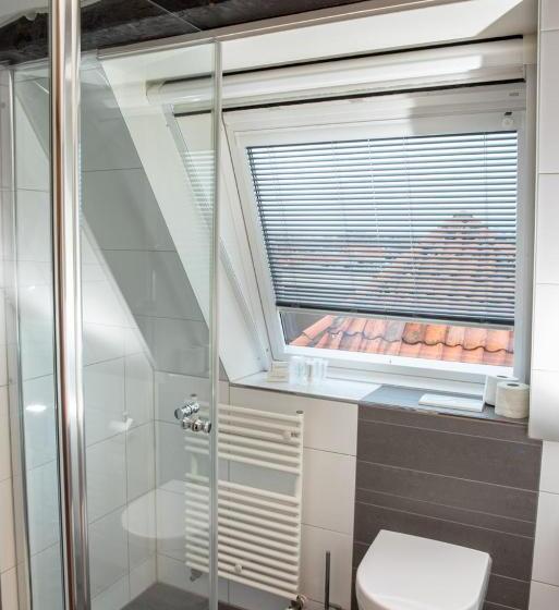 فندق Die Port Van Cleve