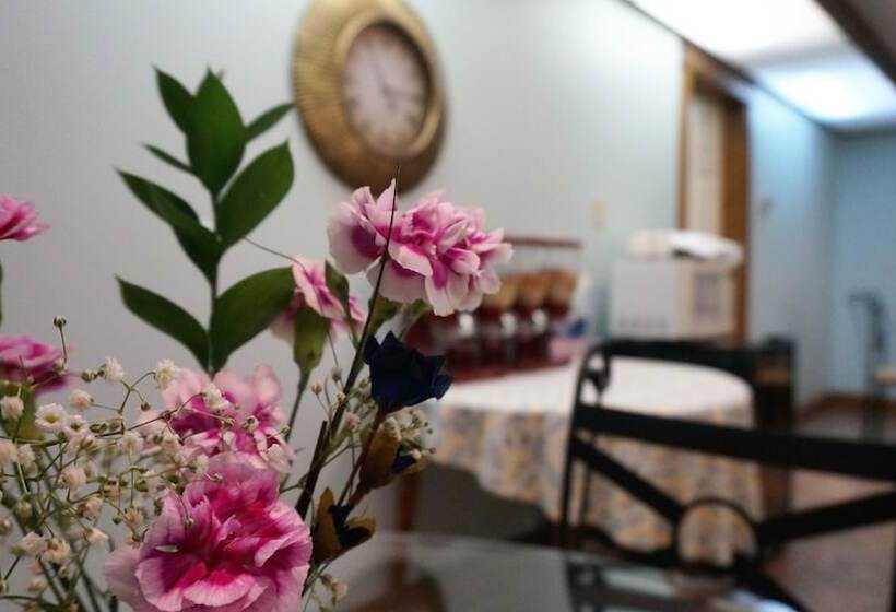 Szálloda Inn On The Harbour