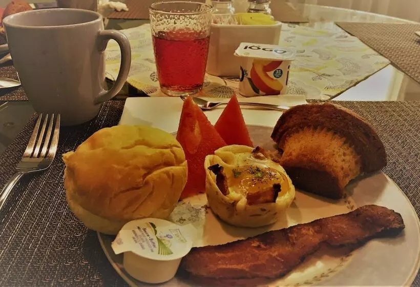 ホテル Inn On The Harbour