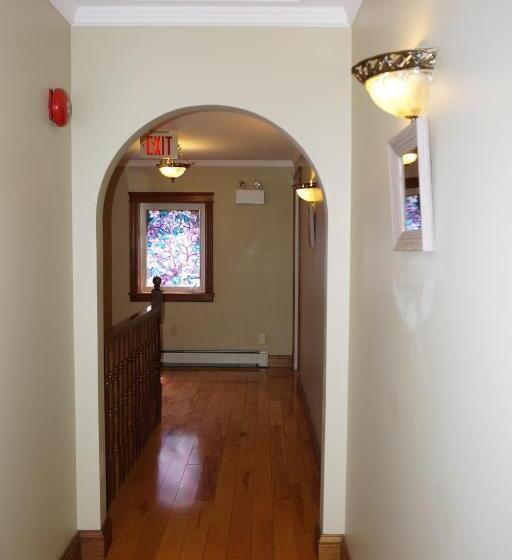 Szálloda Inn On The Harbour