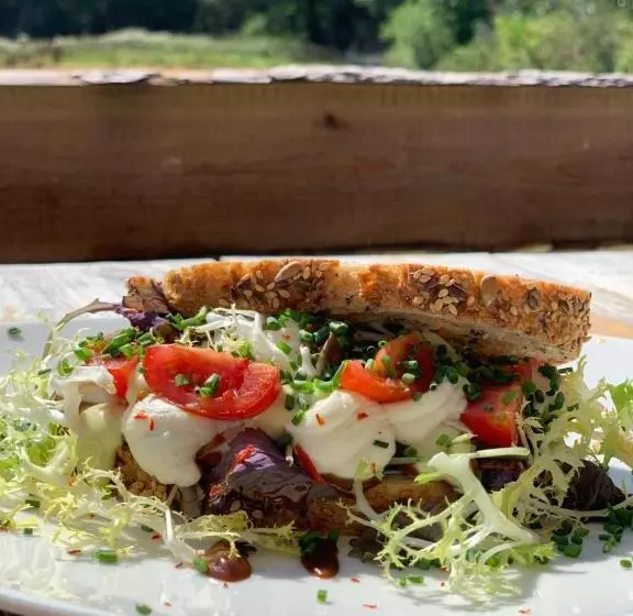 ホテル Ludiek Eten En Slapen