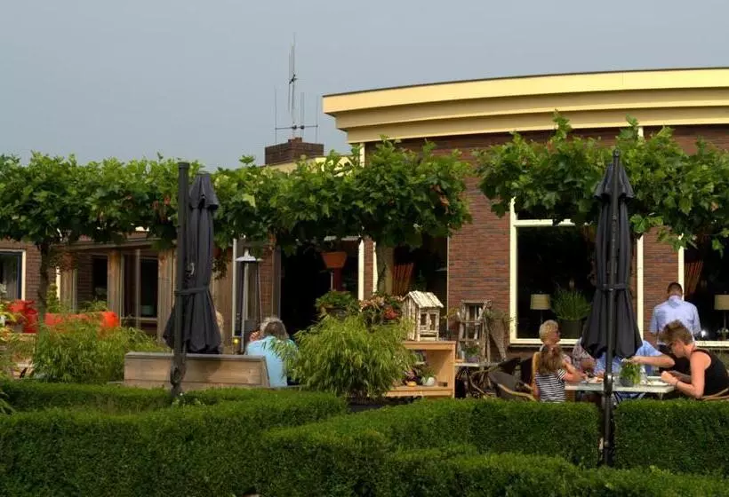 Hotelli Restaurant Het Roode Hert