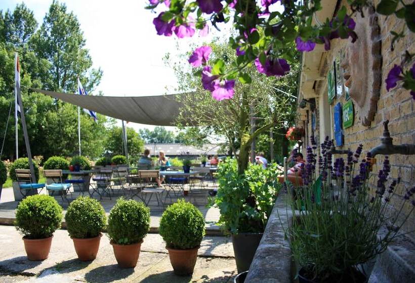 בית מלון כפרי & Restaurant Weidumerhout