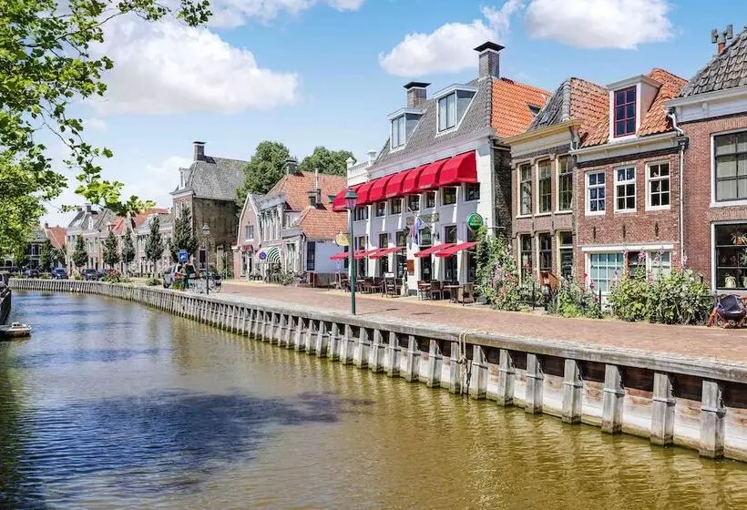 ホテル Restaurant  T Heerenlogement