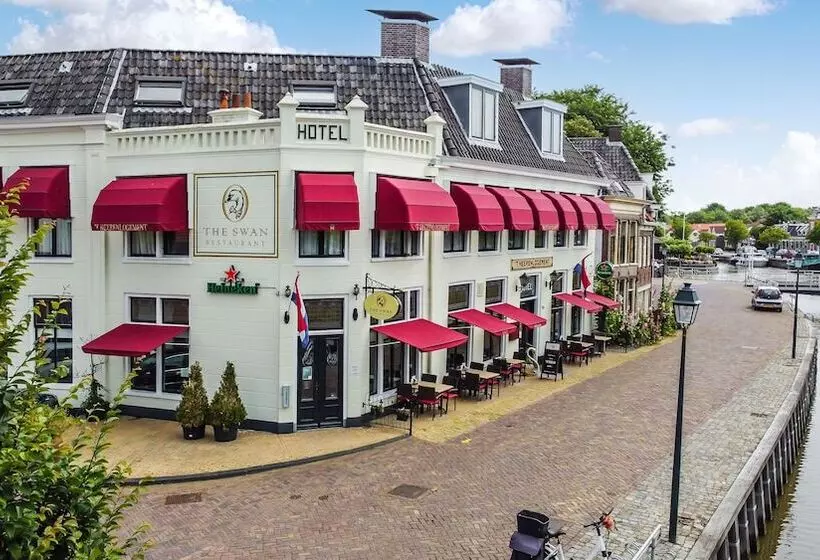 ホテル Restaurant  T Heerenlogement