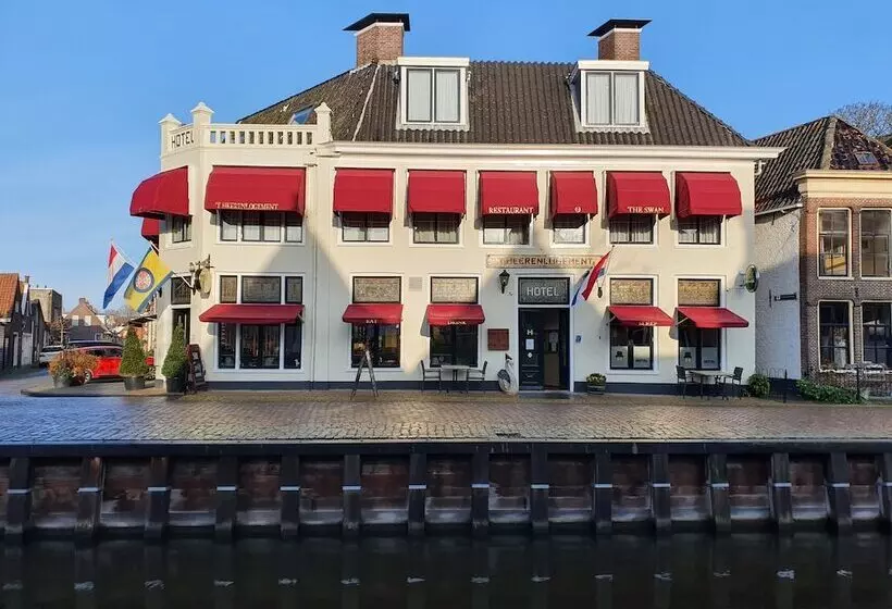 ホテル Restaurant  T Heerenlogement