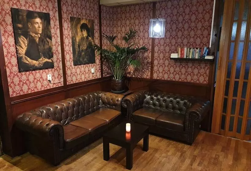 ホテル Restaurant  T Heerenlogement