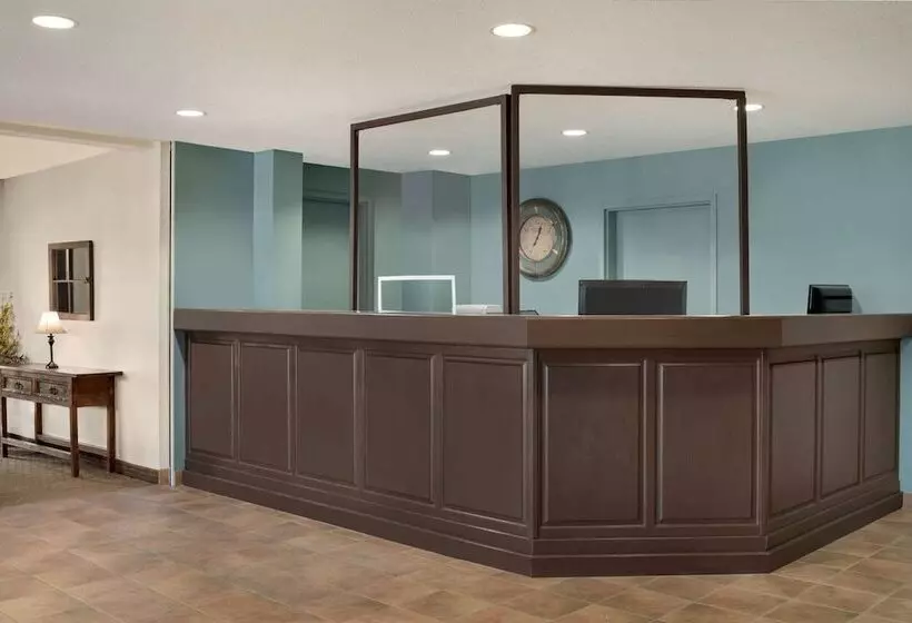 Hotelli Travelodge By Wyndham Edson