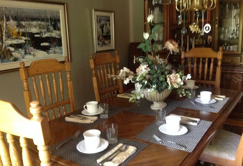 Mcdougall Lane Bed & Breakfast