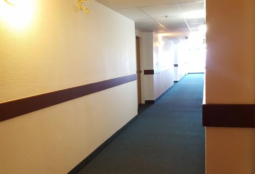 모텔 Didsbury Country Inn