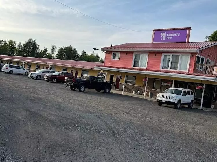 モーテル Knights Inn Cobourg