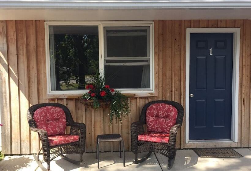 Motel My Friends Inn Manitoulin