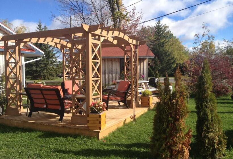 Motel My Friends Inn Manitoulin