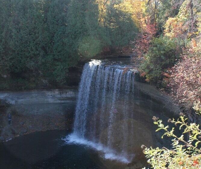 Motel My Friends Inn Manitoulin