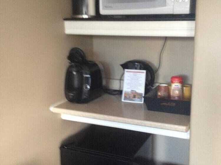 Motel My Friends Inn Manitoulin