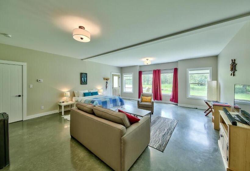 Peaks Bed And Breakfast