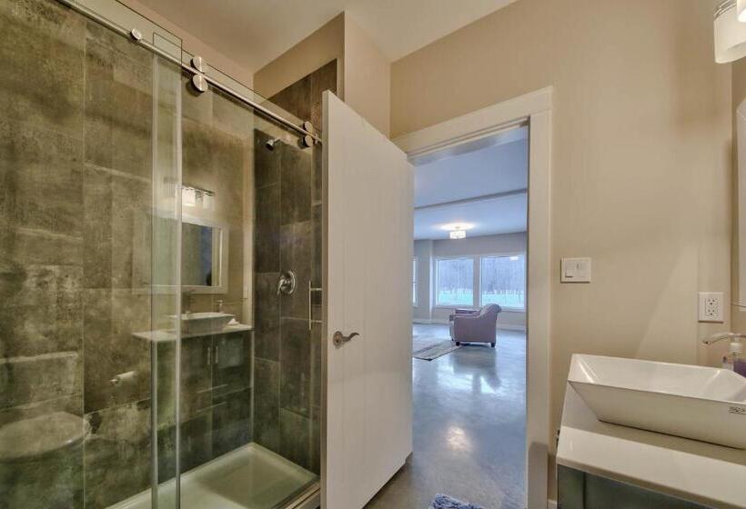 Peaks Bed And Breakfast