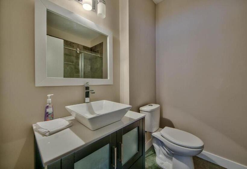 Peaks Bed And Breakfast