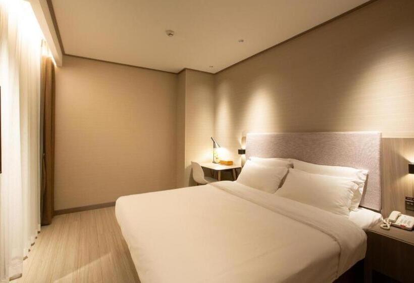 Hanting Hotel Ningbo Zhenhaizhuang Vanke Plaza
