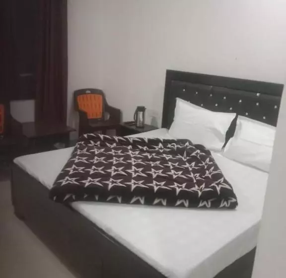 Hotelli Sarthak Villa & Restaurant