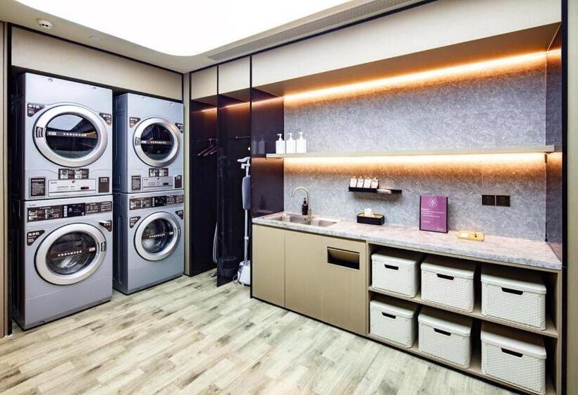 Ji Hotel Guilin Two Rivers And Four Lakes Scenic