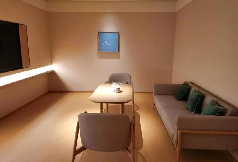 Ji Hotel Jinzhou Red Star Macalline