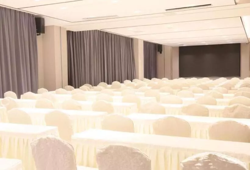 Lavande Hotel Dongguan City Hall Guomao