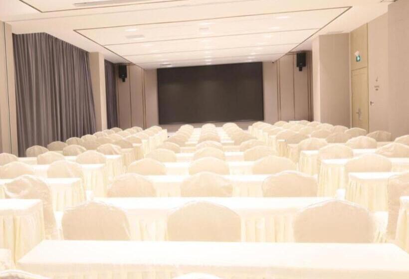 Lavande Hotel Dongguan City Hall Guomao