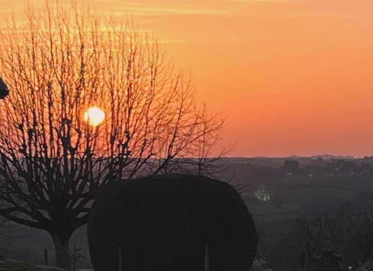 ベッドアンドブレックファースト Le Cantou